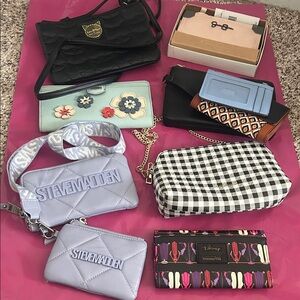 Lot of 9 wallets **read description